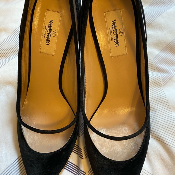 Valentino Garavani Black Velvet Pumps With PVC Trim. - Picture 2 of 9
